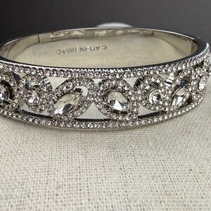 Givenchy Womens Openwork Oval Glass Crystal Silver Tone Bangle Bracelet